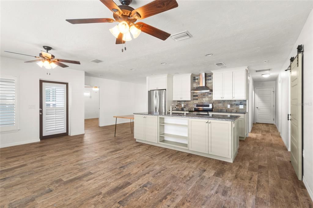 For Sale: $545,000 (3 beds, 2 baths, 1756 Square Feet)