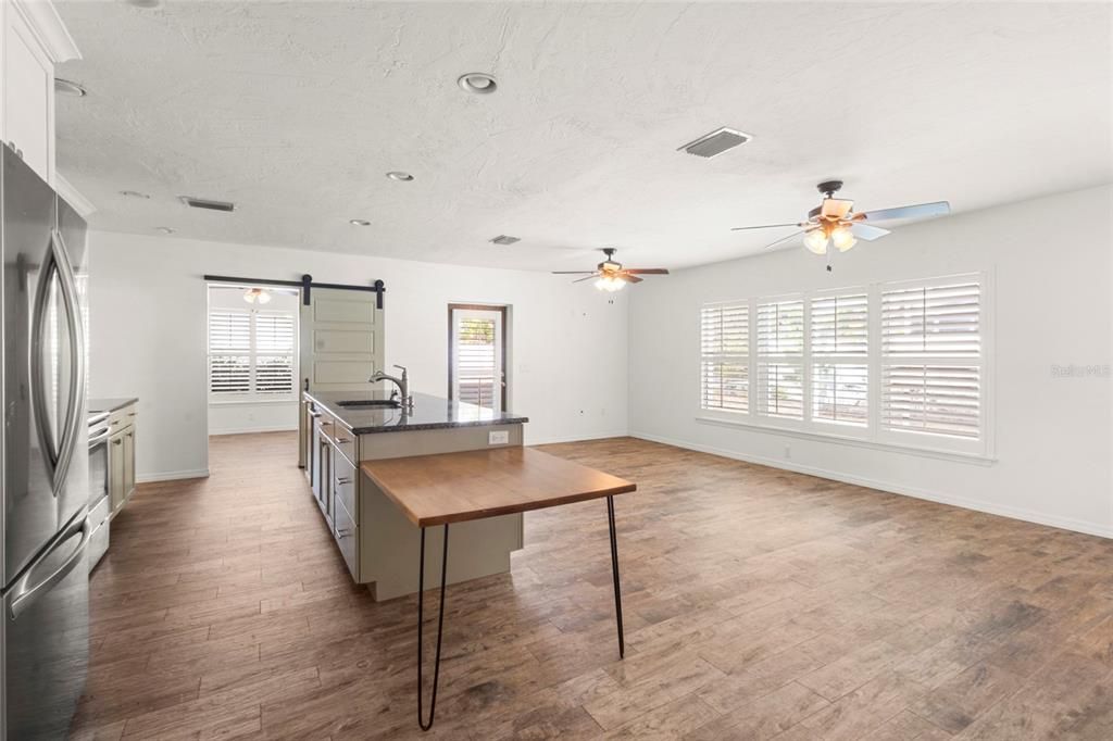 For Sale: $545,000 (3 beds, 2 baths, 1756 Square Feet)