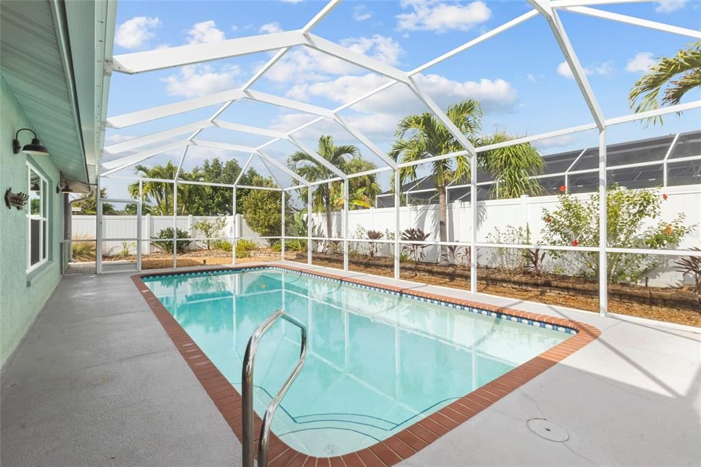 For Sale: $545,000 (3 beds, 2 baths, 1756 Square Feet)