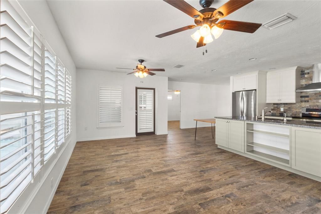 For Sale: $545,000 (3 beds, 2 baths, 1756 Square Feet)