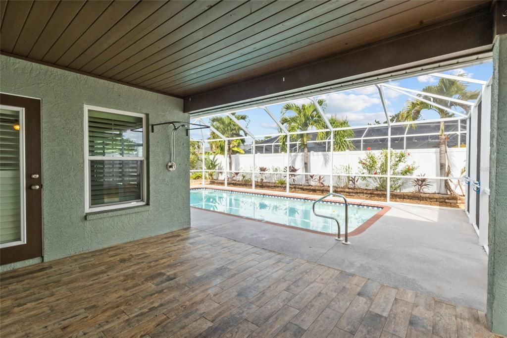 For Sale: $545,000 (3 beds, 2 baths, 1756 Square Feet)