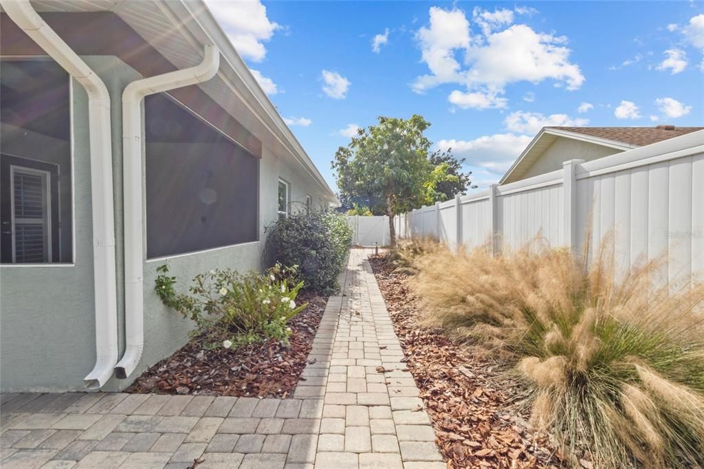 For Sale: $545,000 (3 beds, 2 baths, 1756 Square Feet)