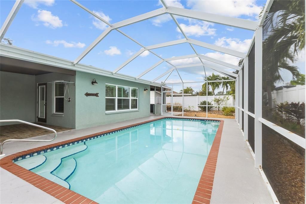 For Sale: $545,000 (3 beds, 2 baths, 1756 Square Feet)