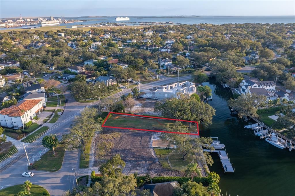 For Sale: $2,999,999 (0.31 acres)