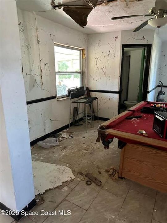 For Sale: $289,900 (3 beds, 2 baths, 1728 Square Feet)