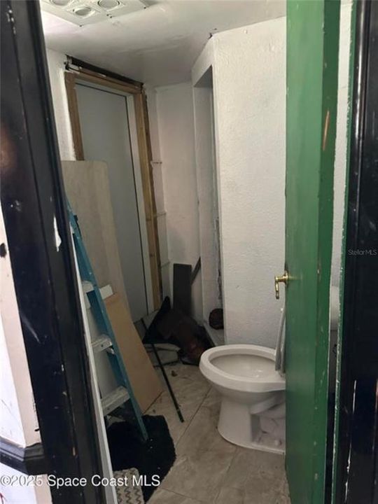 For Sale: $289,900 (3 beds, 2 baths, 1728 Square Feet)