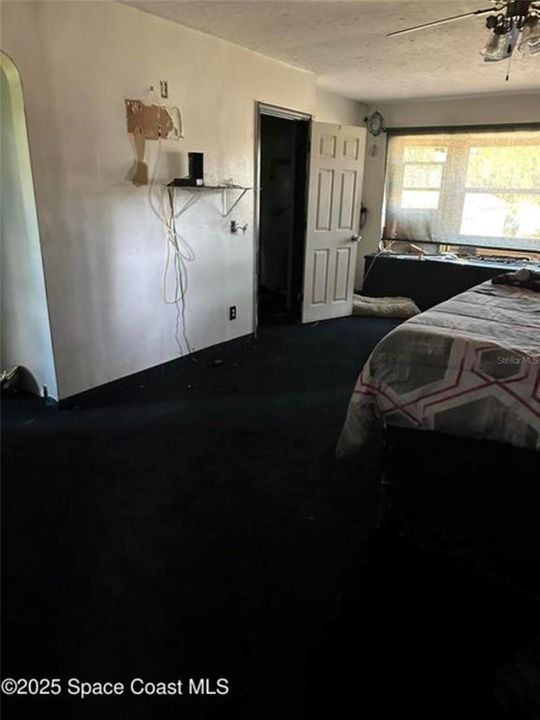 For Sale: $289,900 (3 beds, 2 baths, 1728 Square Feet)