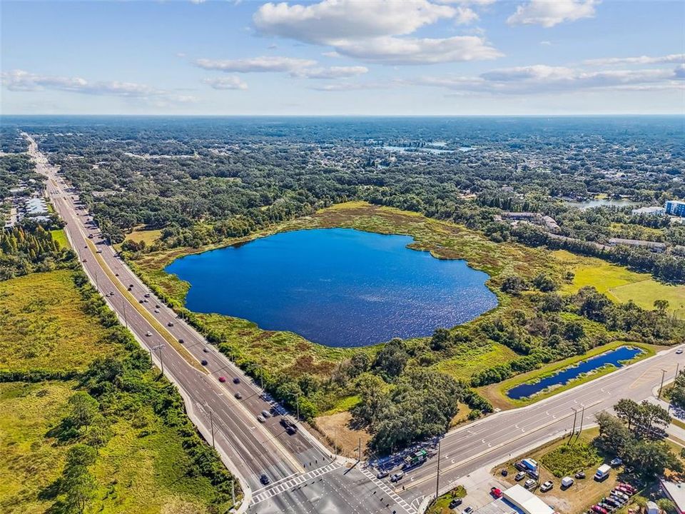 En Venta: $3,890,000 (34.84 acres)