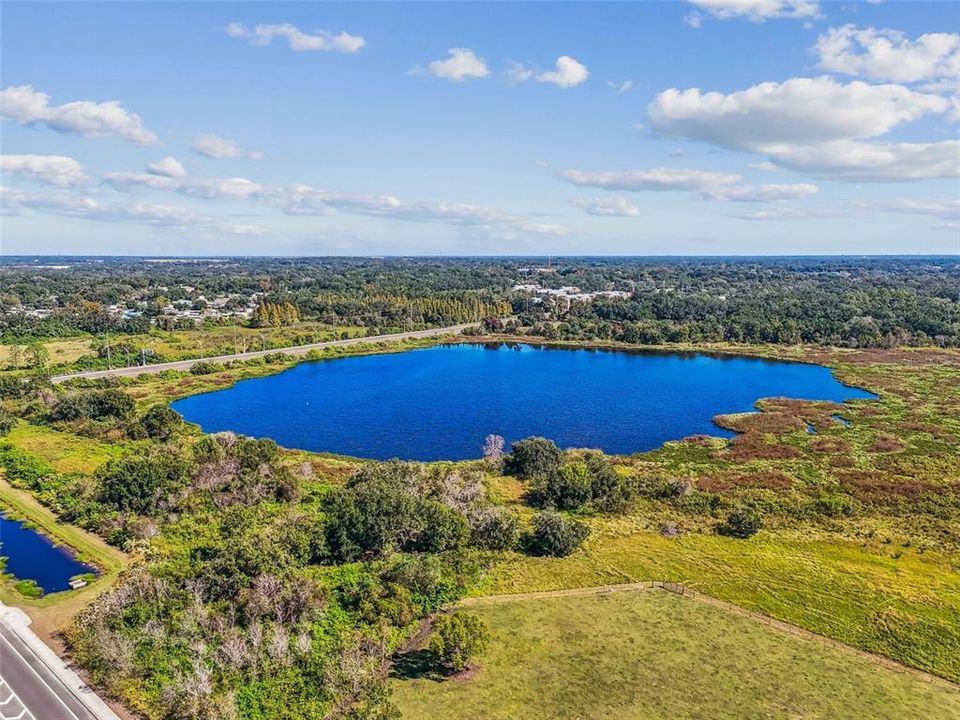 En Venta: $3,890,000 (34.84 acres)