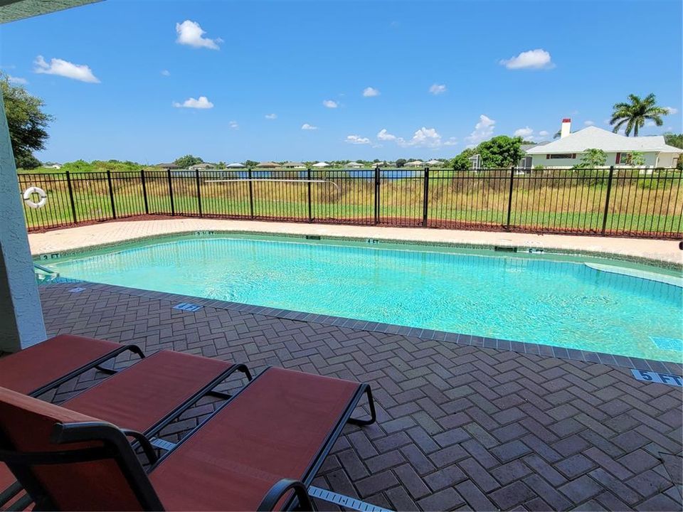 В аренду: $2,000 (3 спален, 2 ванн, 1735 Квадратных фут)