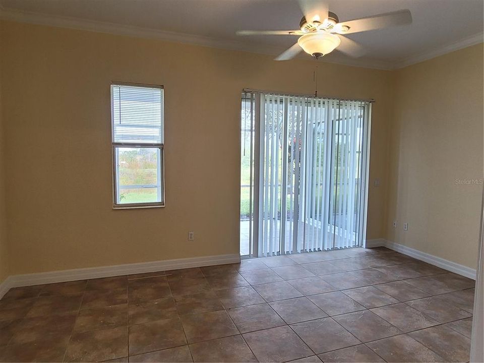 В аренду: $2,000 (3 спален, 2 ванн, 1735 Квадратных фут)