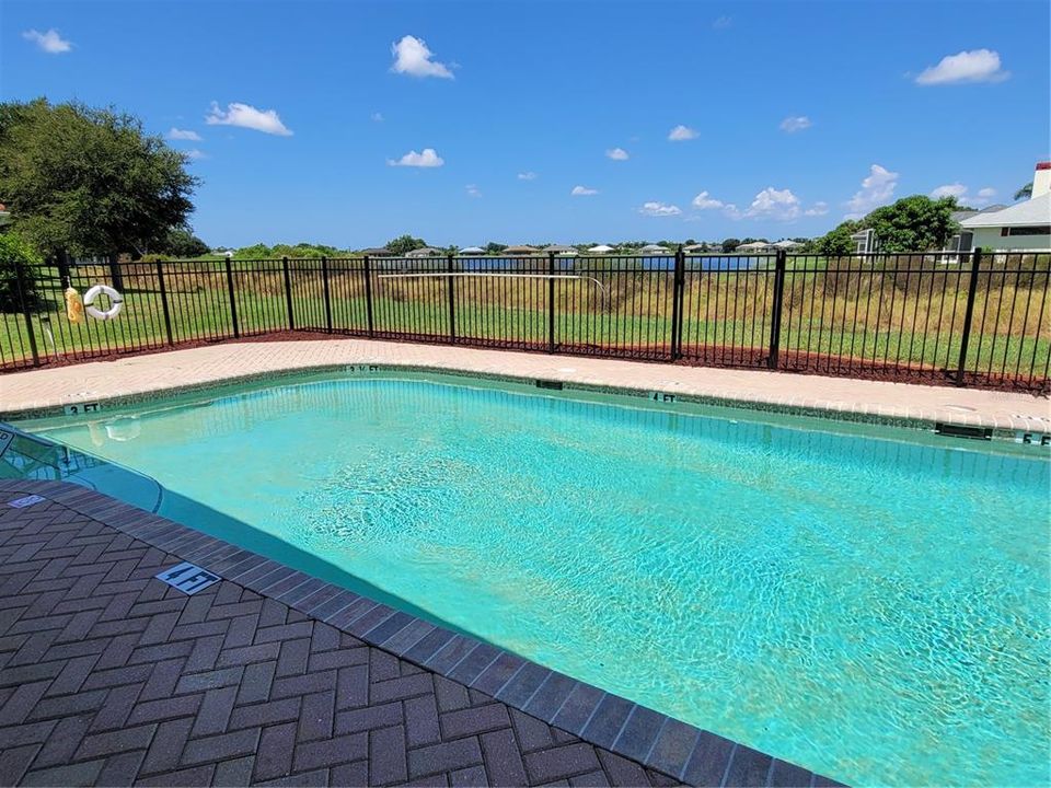 В аренду: $2,000 (3 спален, 2 ванн, 1735 Квадратных фут)