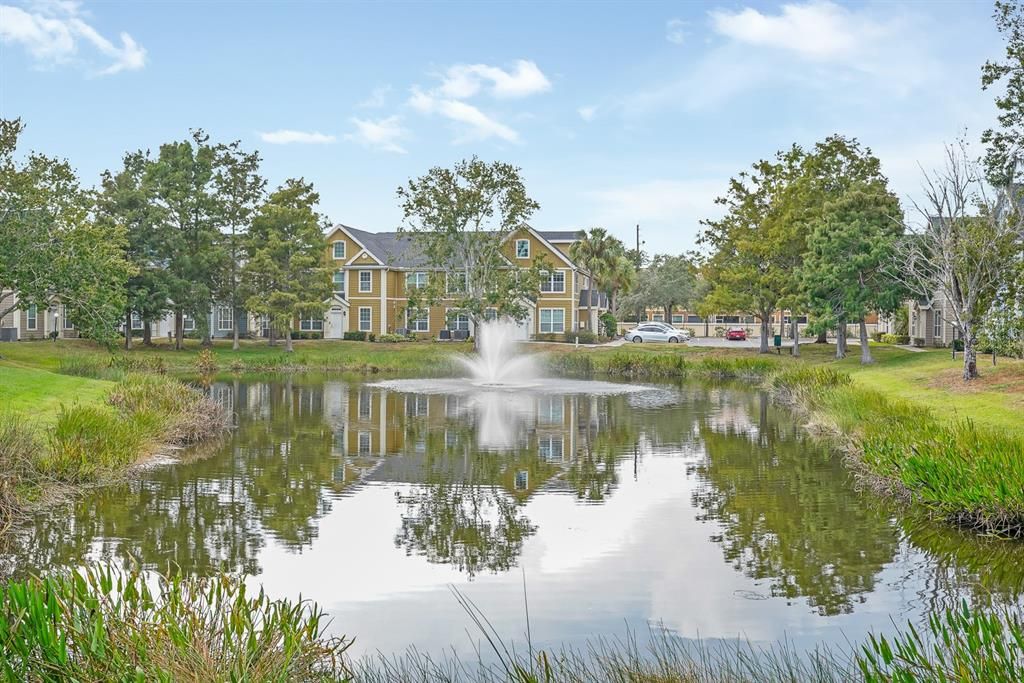 For Sale: $159,900 (1 beds, 1 baths, 529 Square Feet)