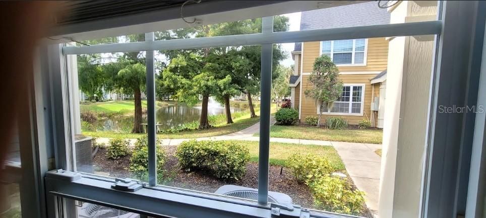 For Sale: $159,900 (1 beds, 1 baths, 529 Square Feet)