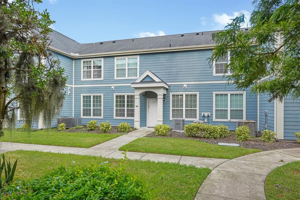 For Sale: $159,900 (1 beds, 1 baths, 529 Square Feet)