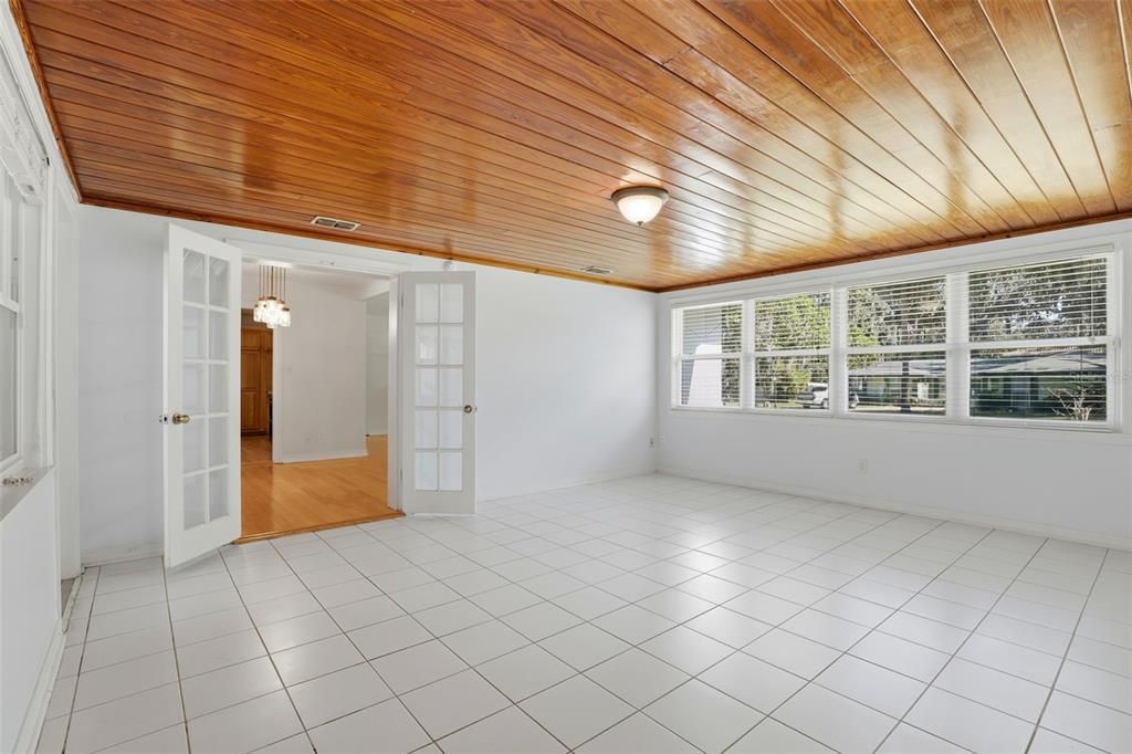 En Venta: $734,987 (4 camas, 3 baños, 3018 Pies cuadrados)