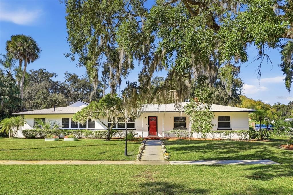 En Venta: $734,987 (4 camas, 3 baños, 3018 Pies cuadrados)