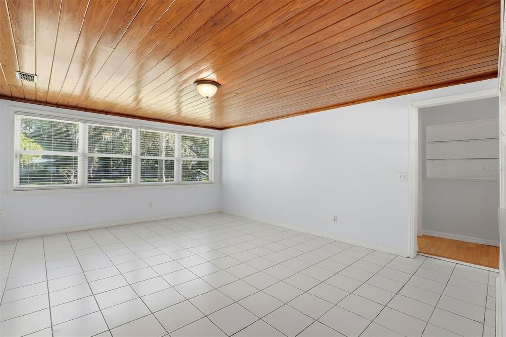 En Venta: $734,987 (4 camas, 3 baños, 3018 Pies cuadrados)