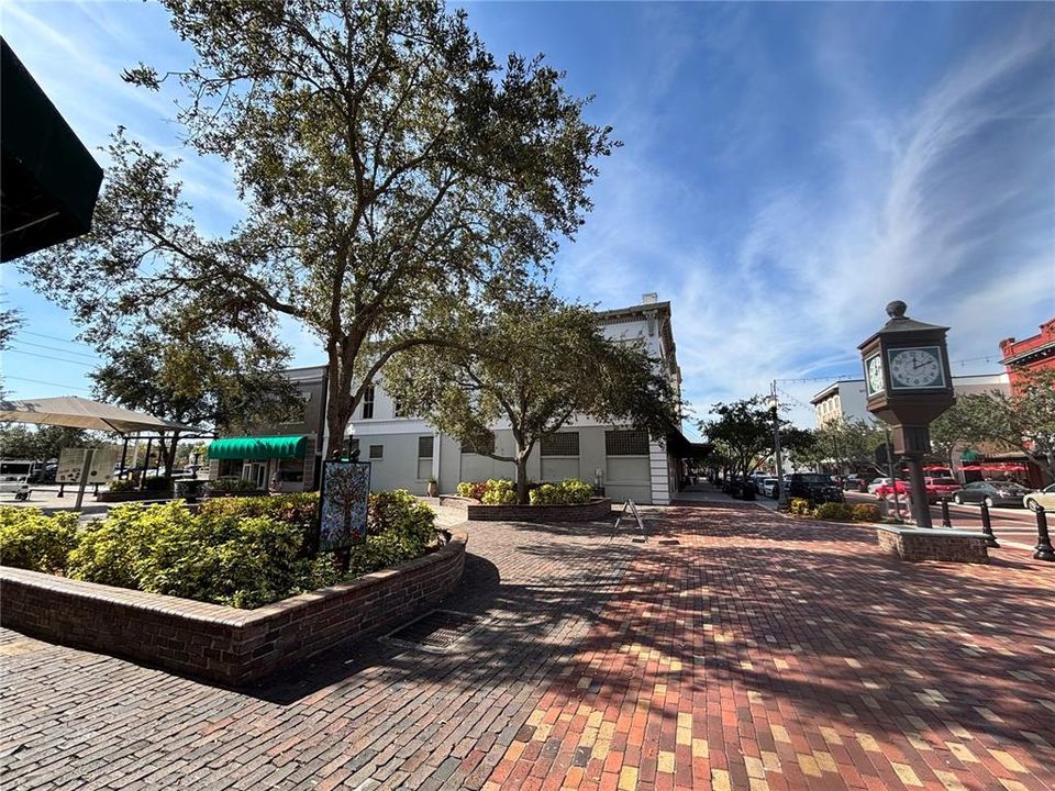 En Venta: $734,987 (4 camas, 3 baños, 3018 Pies cuadrados)