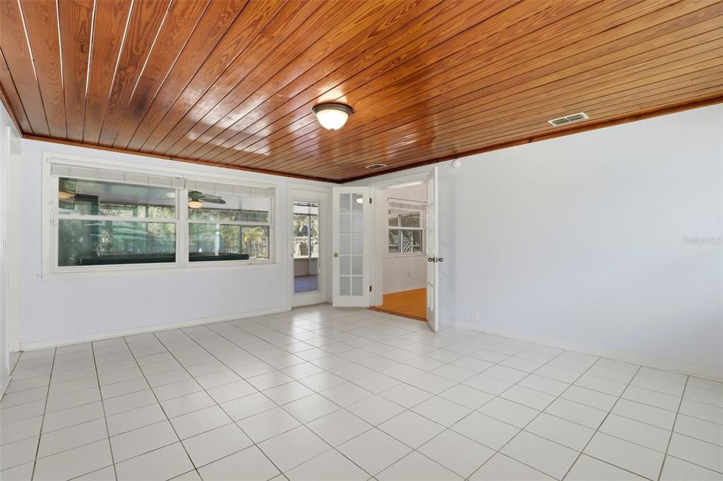 En Venta: $734,987 (4 camas, 3 baños, 3018 Pies cuadrados)