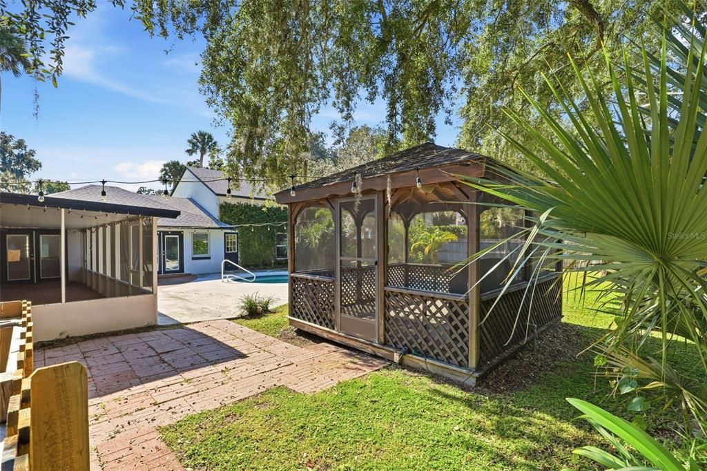 En Venta: $734,987 (4 camas, 3 baños, 3018 Pies cuadrados)