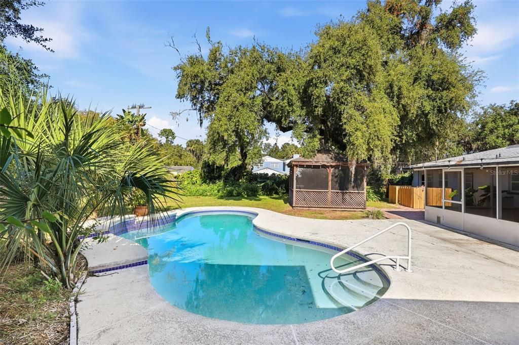 En Venta: $734,987 (4 camas, 3 baños, 3018 Pies cuadrados)