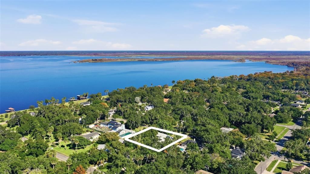 En Venta: $734,987 (4 camas, 3 baños, 3018 Pies cuadrados)