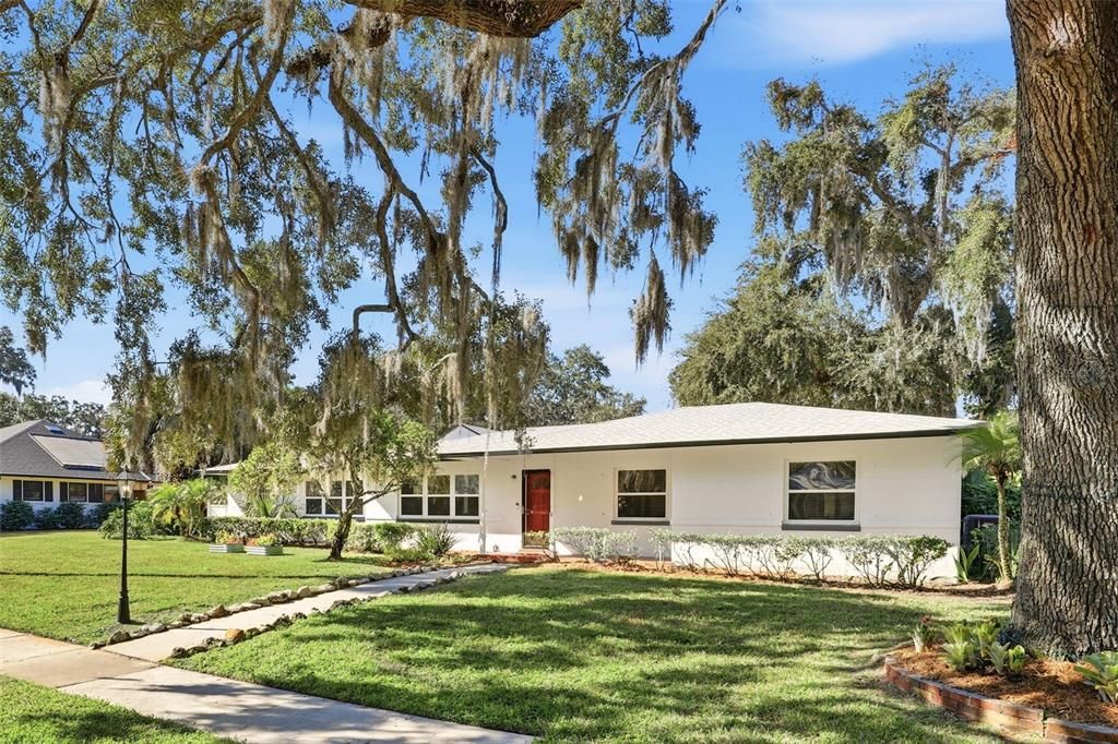 En Venta: $734,987 (4 camas, 3 baños, 3018 Pies cuadrados)