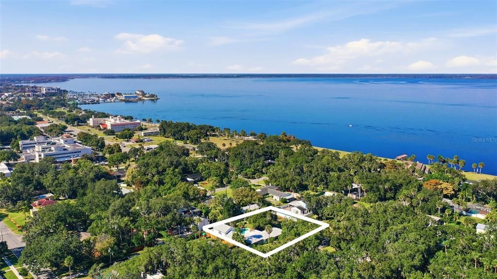 En Venta: $734,987 (4 camas, 3 baños, 3018 Pies cuadrados)