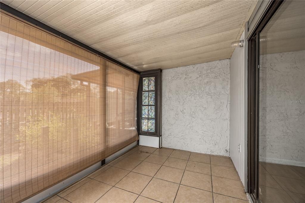 待售: $169,000 (2 贝兹, 1 浴室, 938 平方英尺)