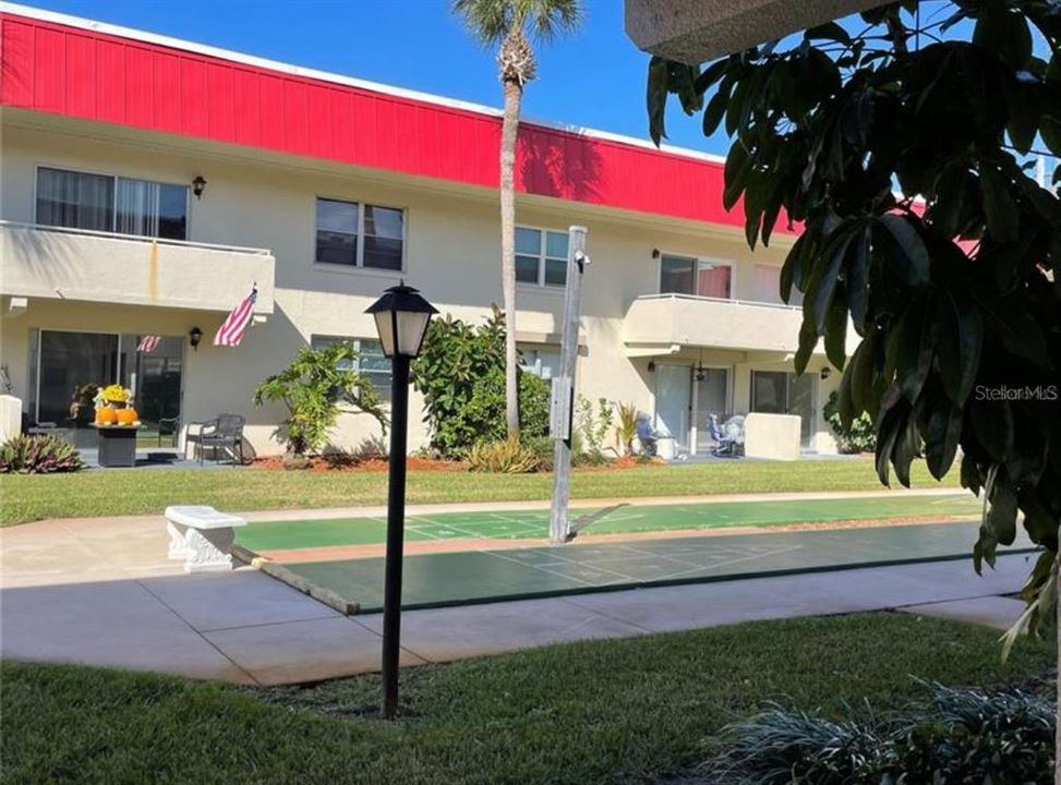 For Sale: $145,000 (2 beds, 1 baths, 965 Square Feet)