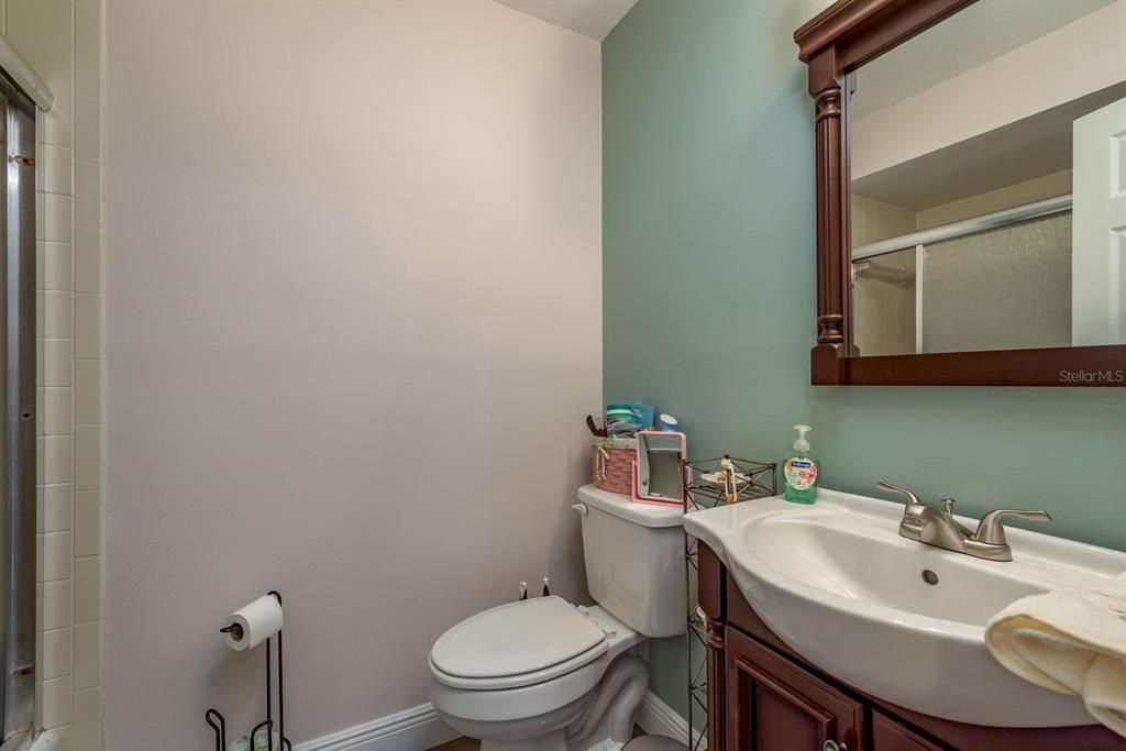 For Sale: $250,000 (2 beds, 2 baths, 1329 Square Feet)