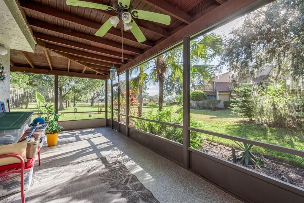 For Sale: $250,000 (2 beds, 2 baths, 1329 Square Feet)