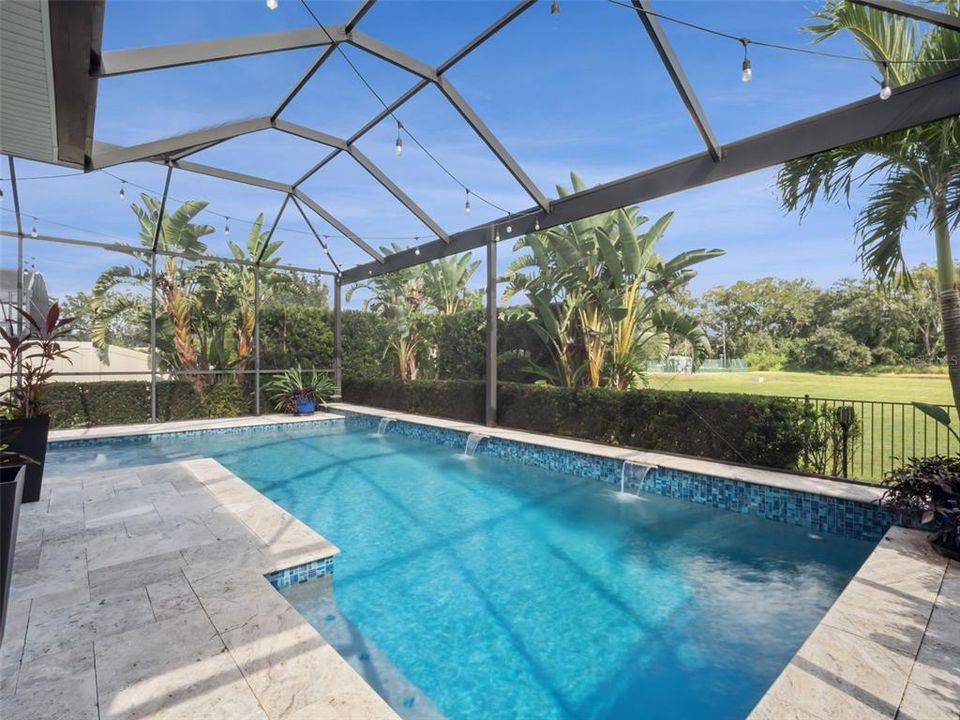 Под контрактом: $799,000 (3 спален, 2 ванн, 2278 Квадратных фут)