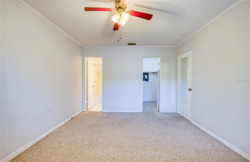 待售: $107,500 (2 贝兹, 2 浴室, 912 平方英尺)