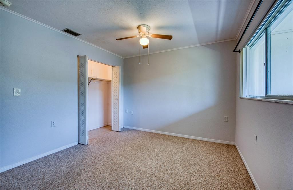 待售: $107,500 (2 贝兹, 2 浴室, 912 平方英尺)