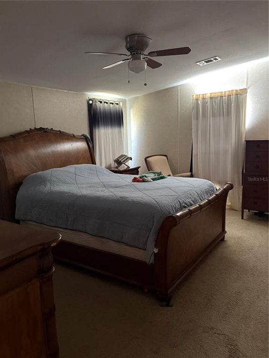 For Sale: $375,000 (4 beds, 2 baths, 1782 Square Feet)