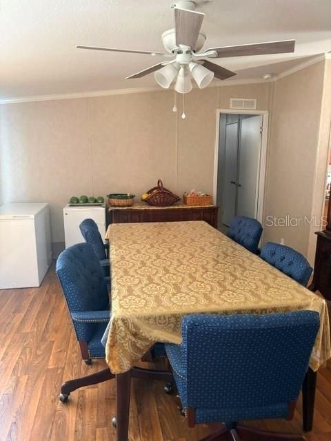 For Sale: $375,000 (4 beds, 2 baths, 1782 Square Feet)