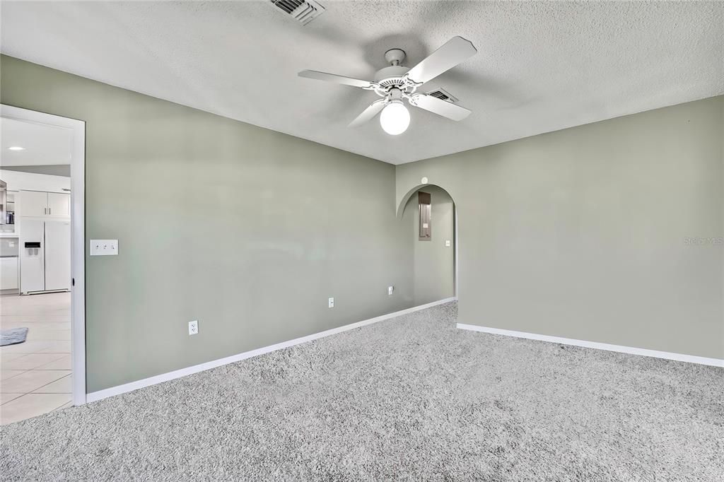 For Sale: $520,000 (3 beds, 3 baths, 1180 Square Feet)