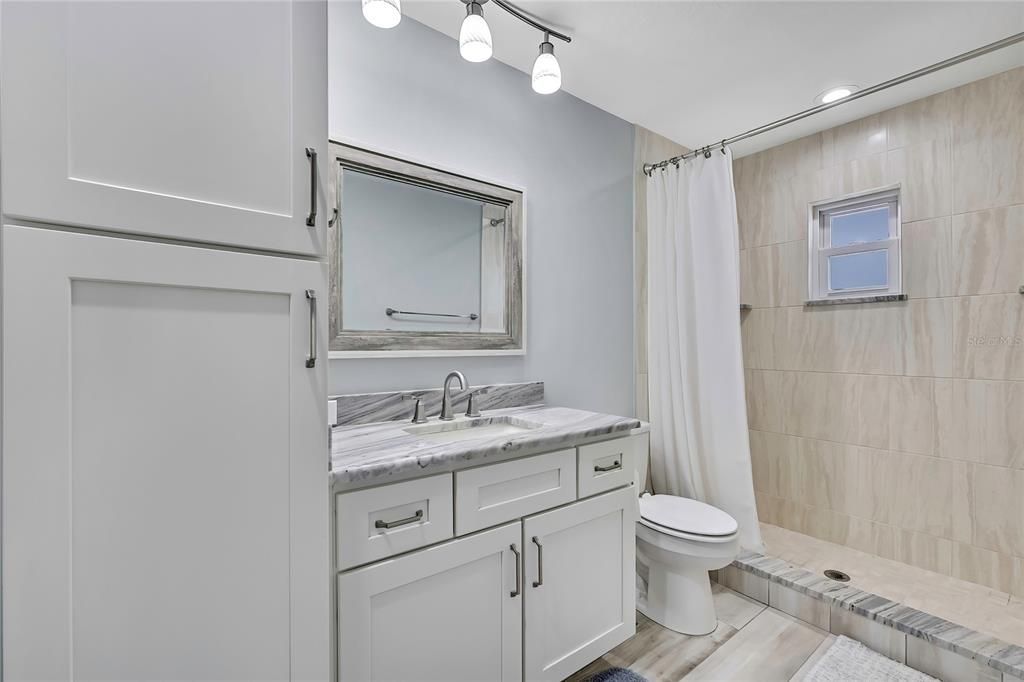 For Sale: $520,000 (3 beds, 3 baths, 1180 Square Feet)