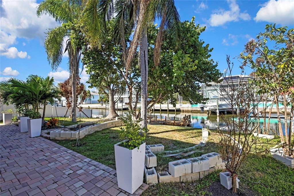 For Sale: $520,000 (3 beds, 3 baths, 1180 Square Feet)