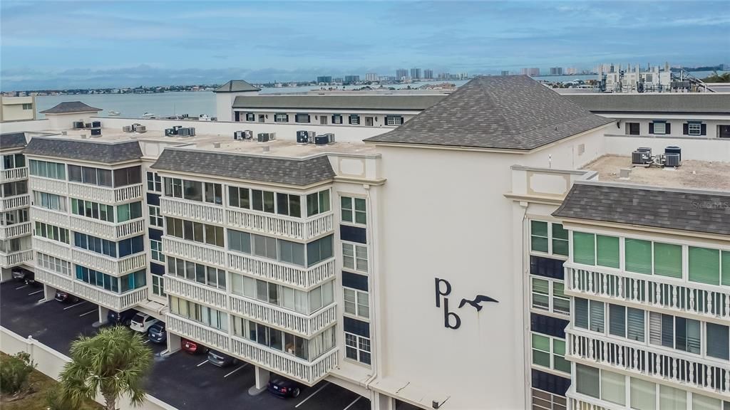 待售: $220,000 (2 贝兹, 2 浴室, 1300 平方英尺)