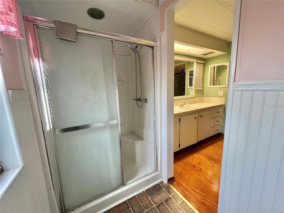 For Sale: $186,328 (2 beds, 2 baths, 1452 Square Feet)