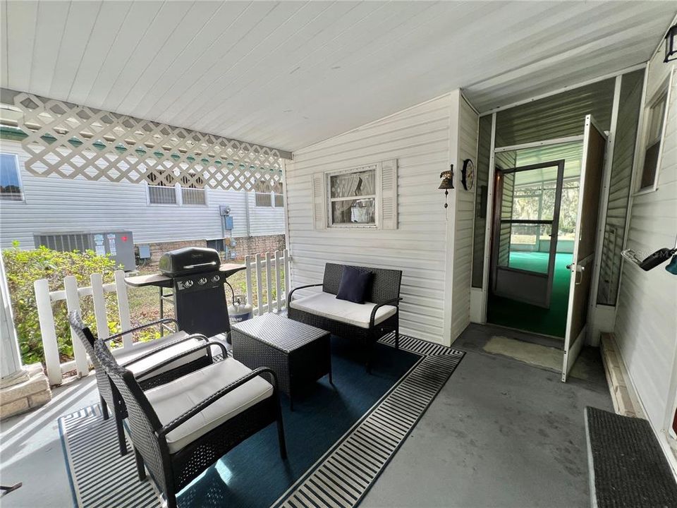 For Sale: $186,328 (2 beds, 2 baths, 1452 Square Feet)