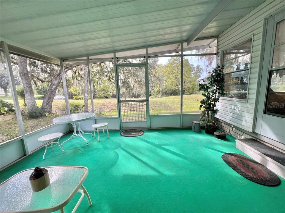 For Sale: $186,328 (2 beds, 2 baths, 1452 Square Feet)