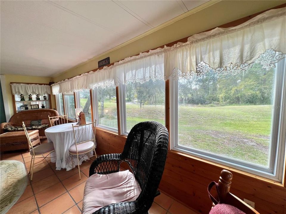 For Sale: $186,328 (2 beds, 2 baths, 1452 Square Feet)