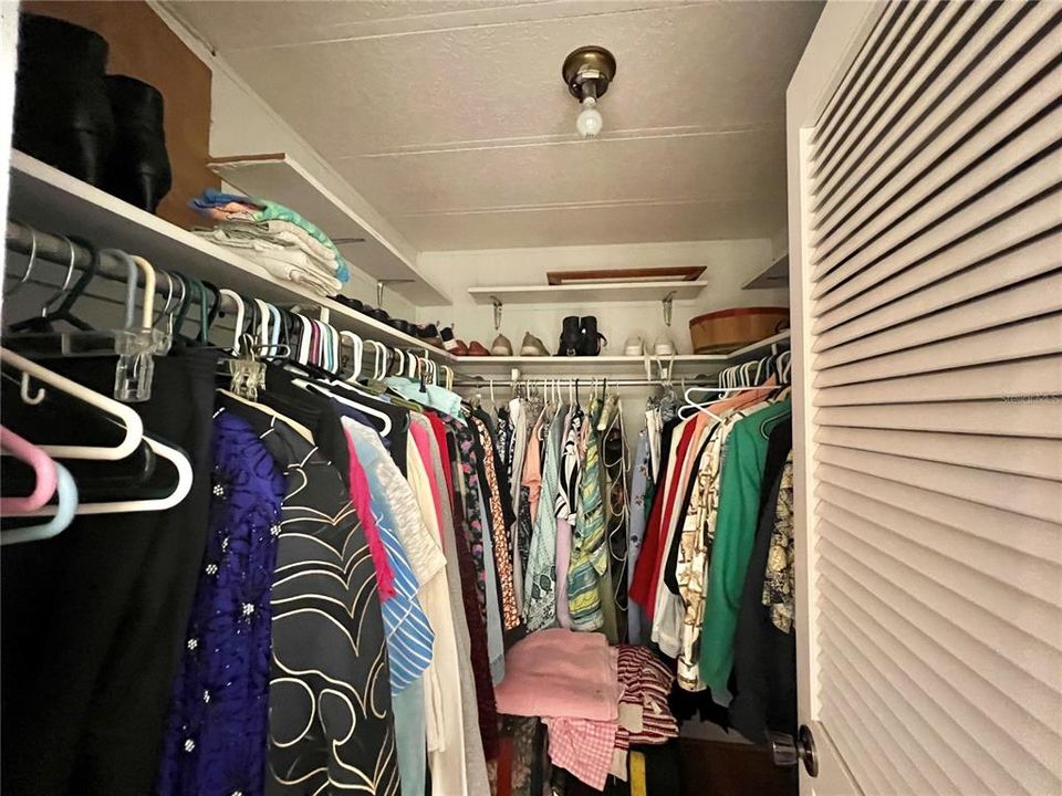 For Sale: $186,328 (2 beds, 2 baths, 1452 Square Feet)