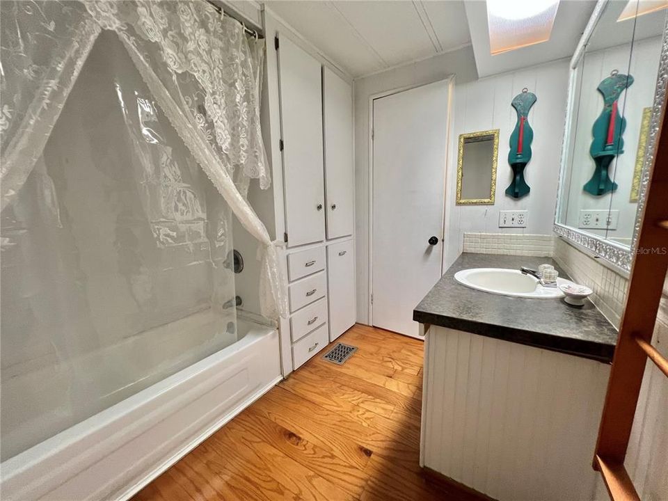 For Sale: $186,328 (2 beds, 2 baths, 1452 Square Feet)