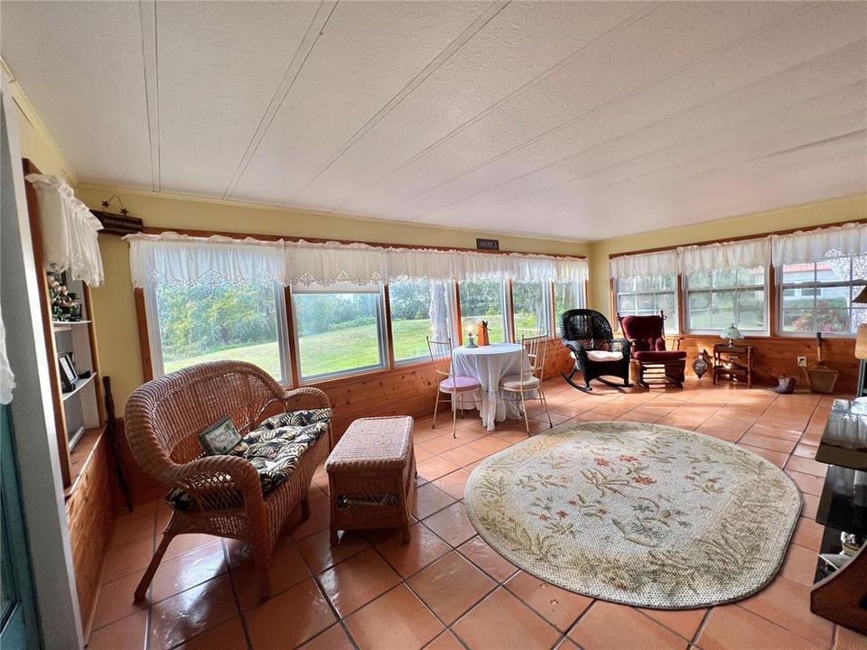 For Sale: $186,328 (2 beds, 2 baths, 1452 Square Feet)