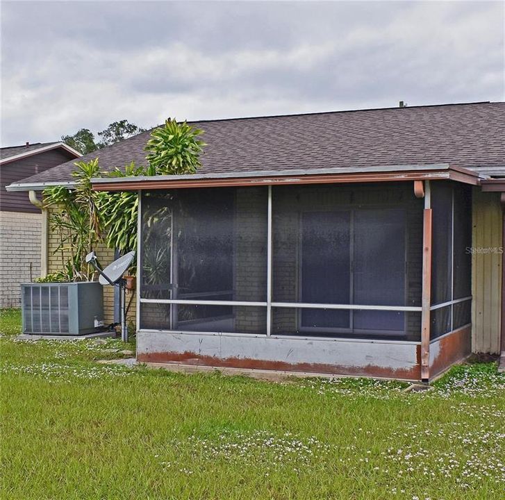 В аренду: $1,485 (2 спален, 1 ванн, 794 Квадратных фут)